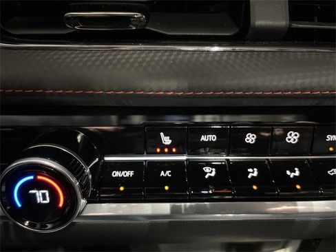 Used 2025 Chevrolet Equinox RS w/ Safety and Technology Package image 32