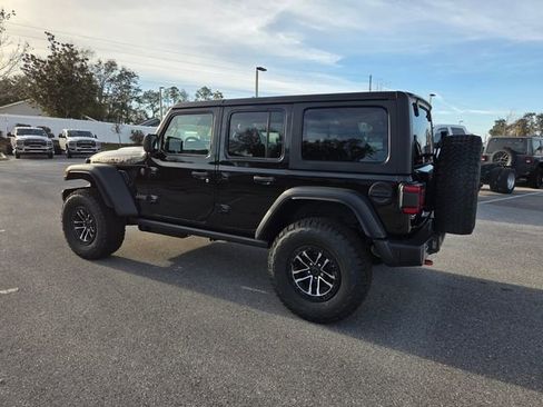 New 2026 Jeep Wrangler Unlimited Rubicon w/ Xtreme 35 Tire Package AWD/4WD image 12