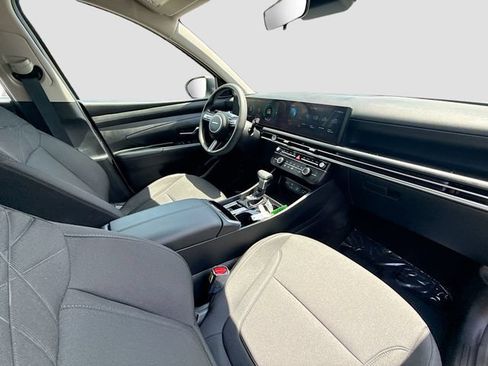 Certified 2026 Hyundai Tucson SE FWD image 26