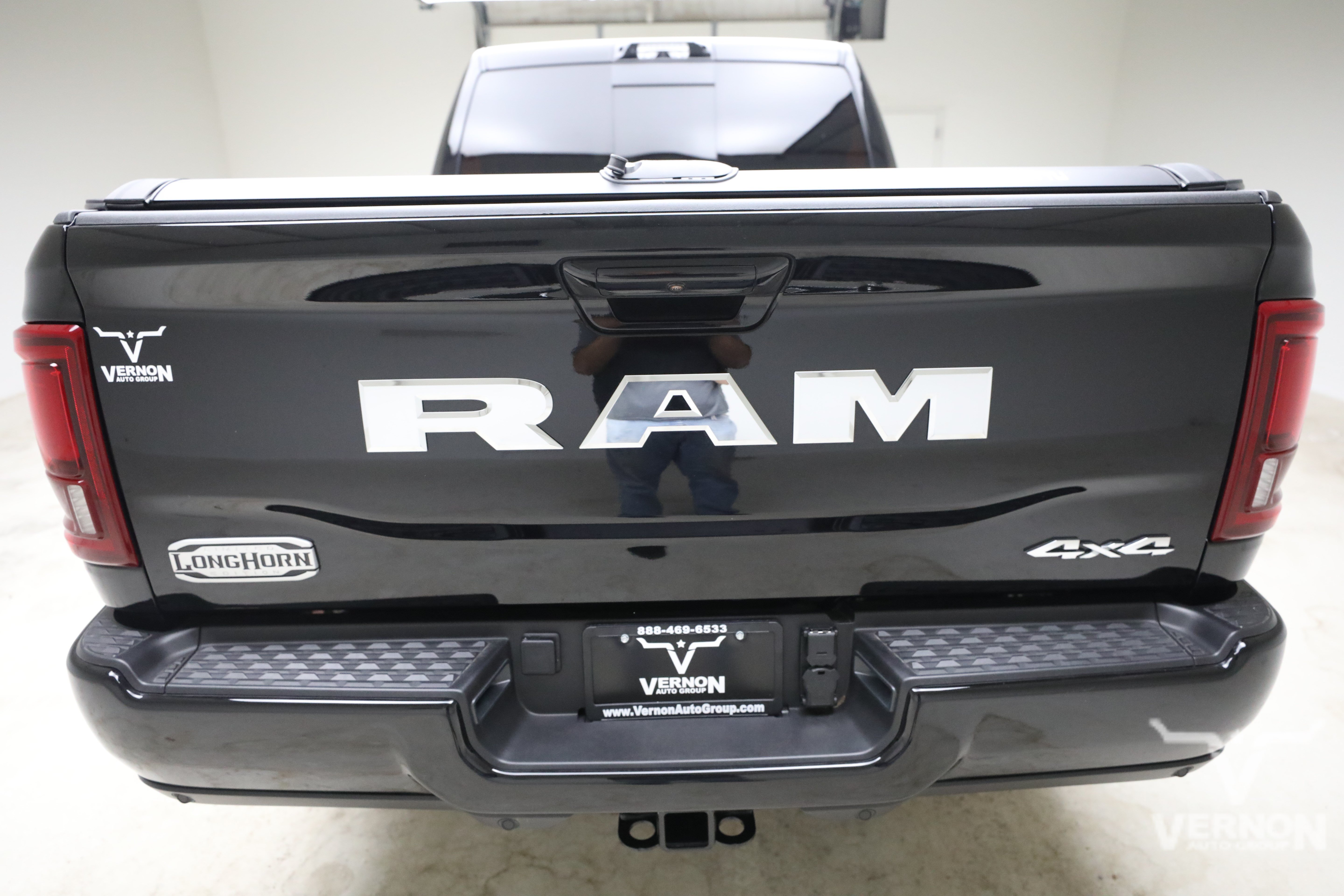 Used 2026 RAM 2500 Limited AWD/4WD image 4