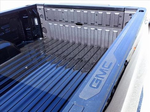 New 2024 GMC Sierra 1500 SLE w/ Preferred Package image 8