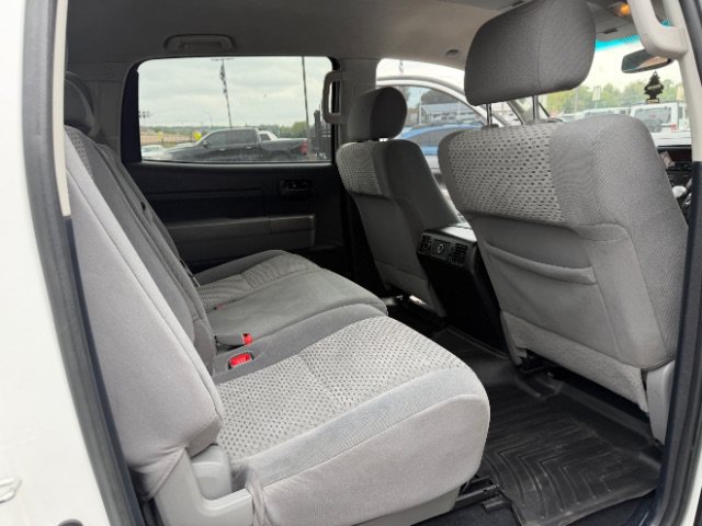 Used 2013 Toyota Tundra 4x4 CrewMax w/ SR5 Pkg image 26