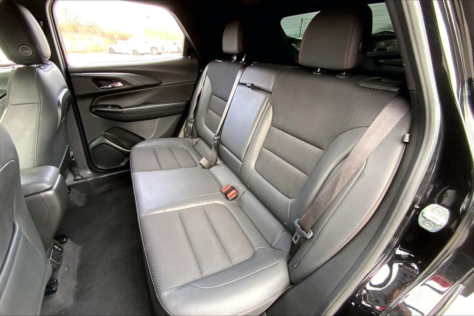 Used 2021 Chevrolet TrailBlazer RS w/ Convenience Package FWD image 20