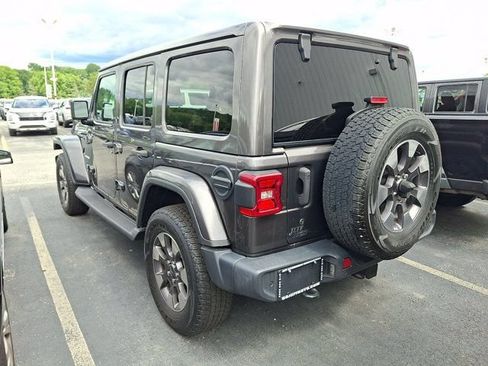 Certified 2018 Jeep Wrangler Unlimited Sahara AWD/4WD image 7