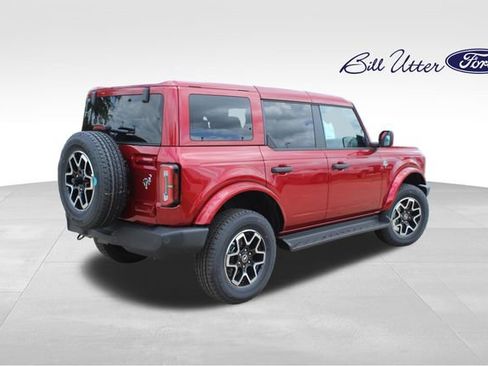 New 2026 Ford Bronco Outer Banks AWD/4WD image 3