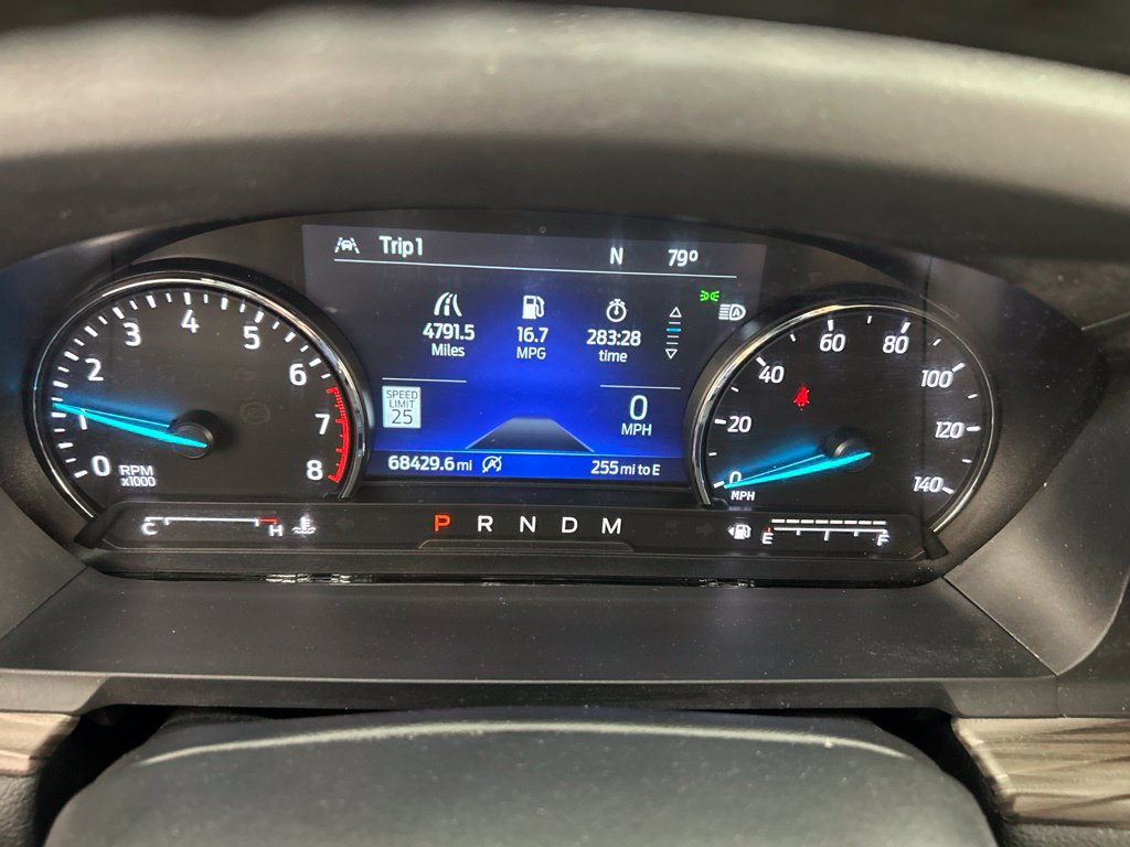 Used 2021 Ford Explorer Limited w/ Equipment Group 301A AWD/4WD image 13