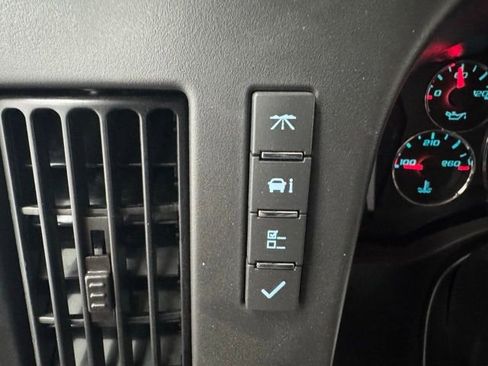 New 2025 Chevrolet Express 3500 w/ Power Convenience Package image 10