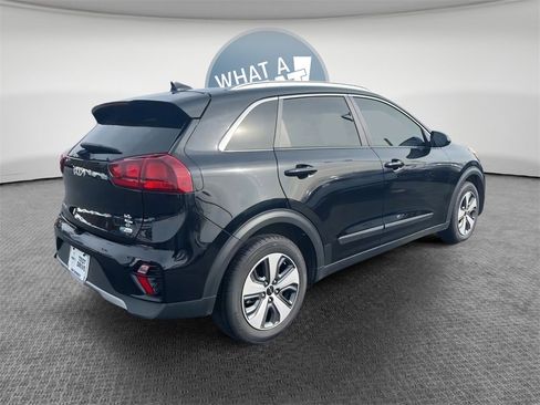 Used 2022 Kia Niro LX image 3