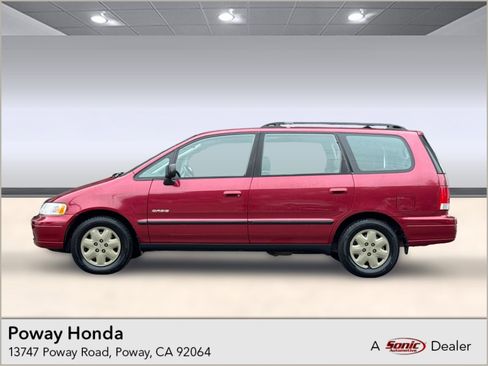 Used 1998 Isuzu Oasis S FWD image 1