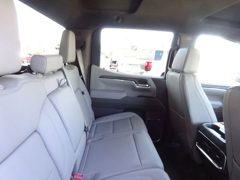 New 2026 GMC Sierra 1500 SLT AWD/4WD image 24