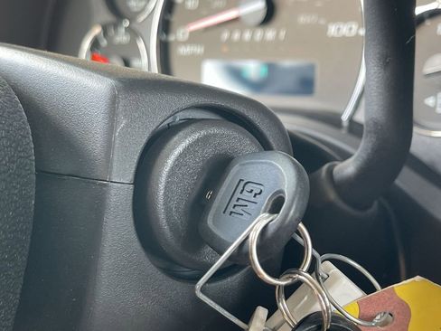 New 2025 GMC Savana 2500 Extended w/ Driver Convenience Package image 17