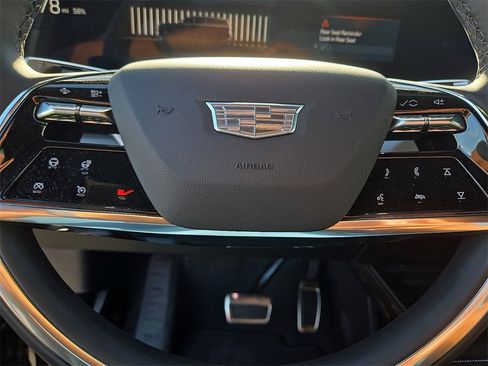 New 2026 Cadillac Vistiq Sport image 30