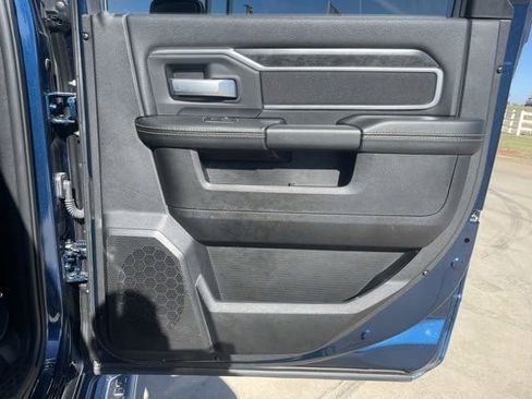 Used 2024 RAM 2500 Big Horn w/ Bed Utility Group image 39