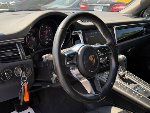 Used 2019 Porsche Macan image 29