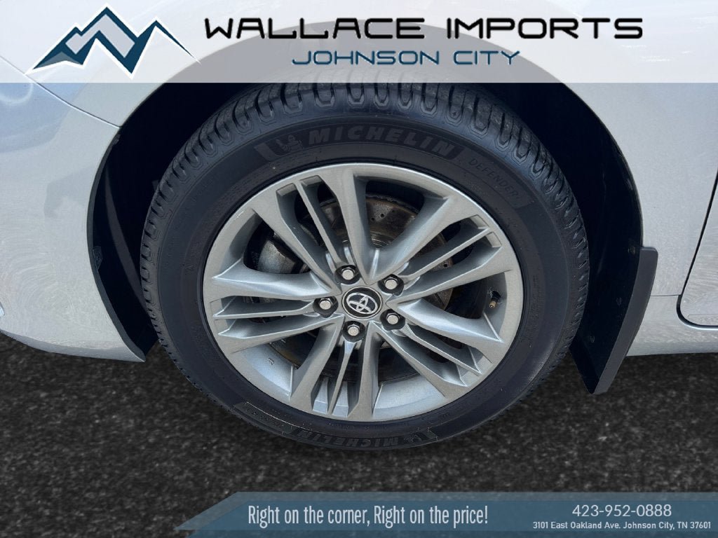 Used 2017 Toyota Camry SE FWD image 9