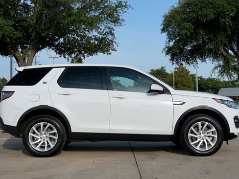 Used 2016 Land Rover Discovery Sport HSE AWD/4WD image 3