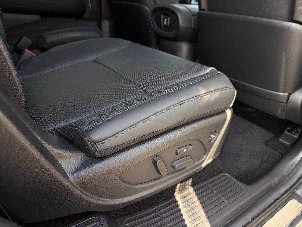 Used 2026 Hyundai Palisade Calligraphy FWD image 36