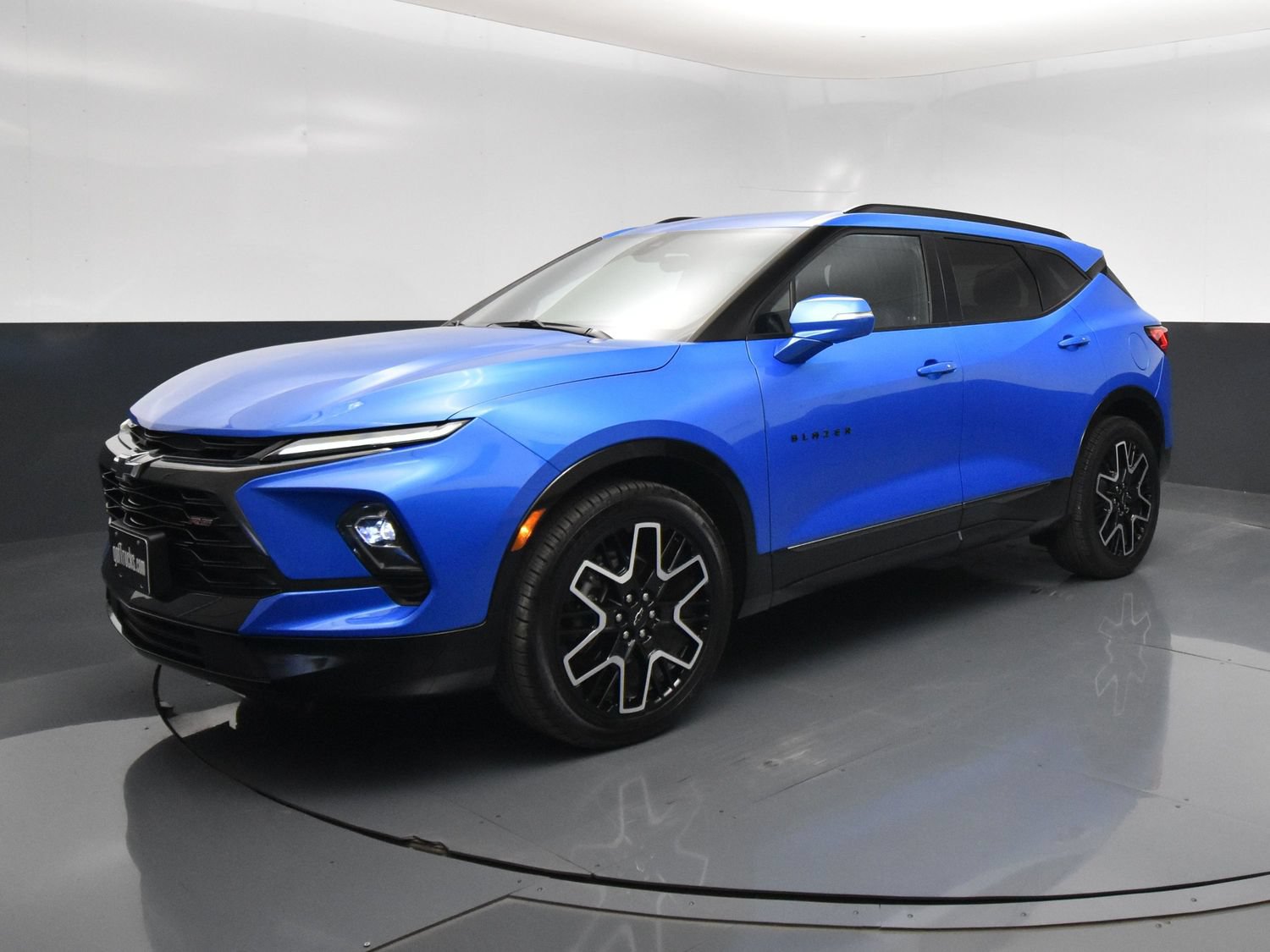 Used 2024 Chevrolet Blazer RS w/ Driver Confidence II Package FWD image 2