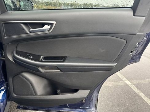 Used 2016 Ford Edge SEL image 16