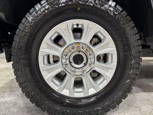 Used 2022 Ford F250 XLT w/ XLT Value Package AWD/4WD image 26