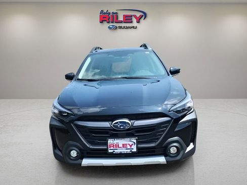 Used 2025 Subaru Outback Limited image 8