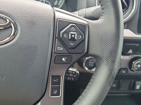 Used 2019 Toyota Tacoma TRD Off-Road AWD/4WD image 20
