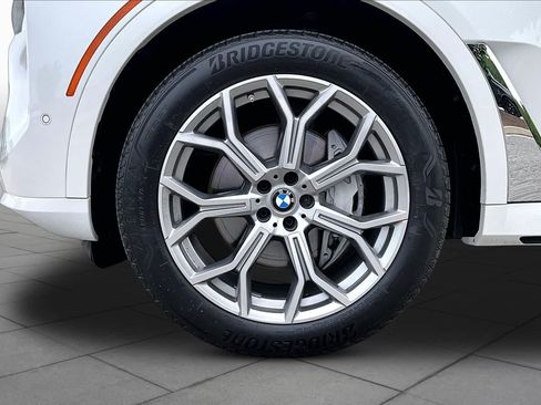Certified 2024 BMW X7 xDrive40i AWD/4WD image 10