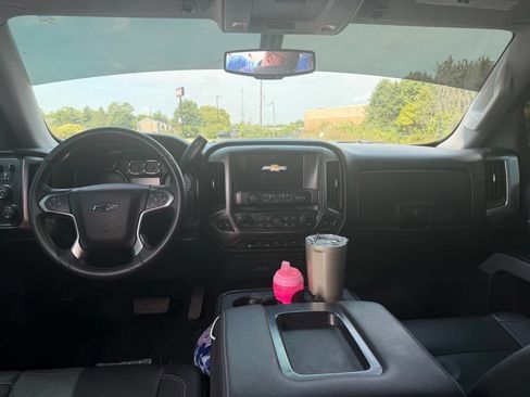 Used 2018 Chevrolet Silverado 1500 LT w/ All Star Edition AWD/4WD image 5