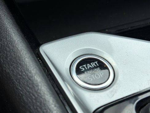 Used 2024 Nissan Altima 2.5 SV FWD image 23