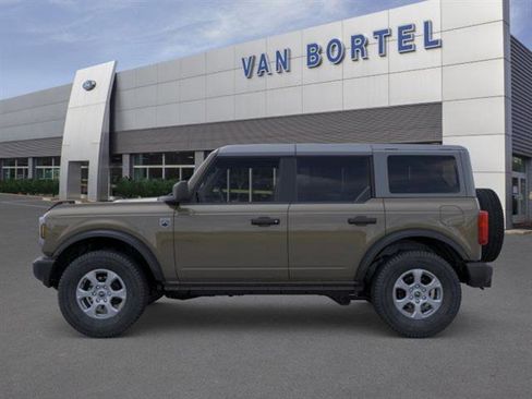 New 2025 Ford Bronco Big Bend image 3