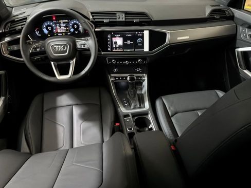 New 2025 Audi Q3 2.0T Premium image 10