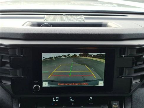 Certified 2025 Toyota Tundra SR5 w/ SR5 Convenience Package AWD/4WD image 14