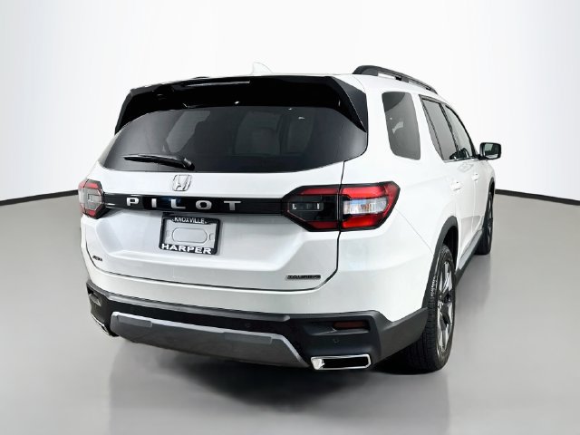Used 2026 Honda Pilot Touring image 6