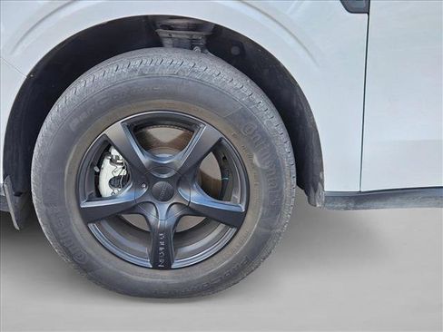 Used 2022 Ford Maverick XL image 26