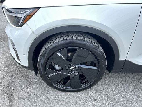 New 2026 Volvo XC40 B5 Ultra w/ Climate Package image 10