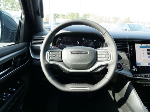 New 2026 Jeep Grand Wagoneer Limited image 23