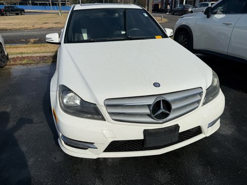 Used 2013 Mercedes-Benz C 300 Sport image 7