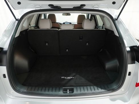 Used 2019 Hyundai Tucson SE image 5