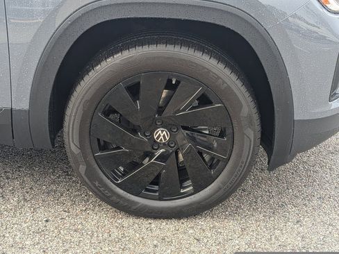 New 2026 Volkswagen Atlas Cross Sport SE AWD/4WD image 12