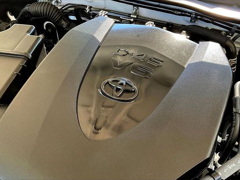 Used 2023 Toyota Tacoma SR image 28