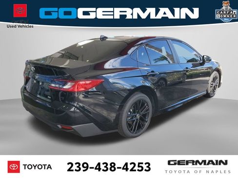 Used 2026 Toyota Camry SE w/ Convenience Package FWD image 5