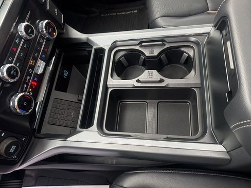 Used 2025 Ford F350 Lariat w/ FX4 Off-Road Package image 27