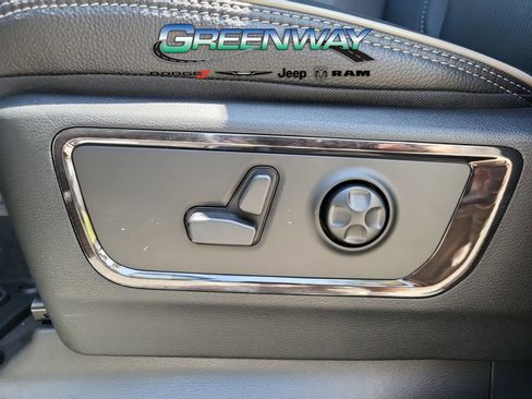 Used 2023 RAM 1500 Limited AWD/4WD image 15