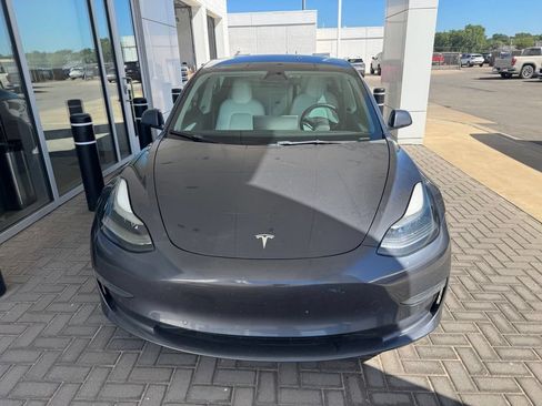 Used 2022 Tesla Model 3 Long Range AWD/4WD image 5