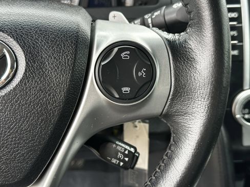 Used 2014 Toyota Camry SE image 26