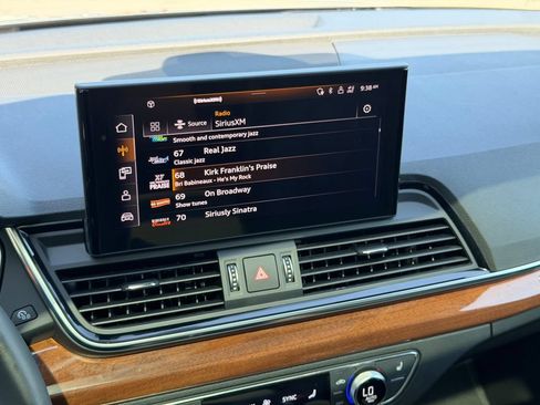 Certified 2023 Audi Q5 2.0T Premium Plus w/ Premium Plus Package AWD/4WD image 27