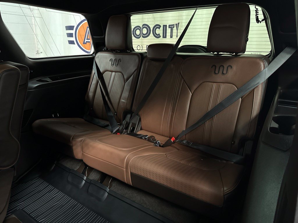 Used 2023 Ford Expedition King Ranch AWD/4WD image 23