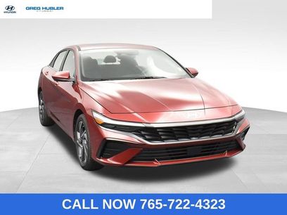 Used 2024 Hyundai Elantra SEL w/ Convenience Package