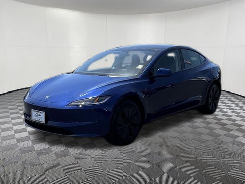 Used 2025 Tesla Model 3 Long Range RWD image 3