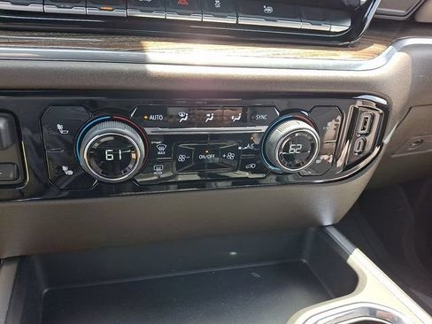Used 2025 Chevrolet Silverado 1500 LT w/ LPO, Dark Essentials Package AWD/4WD image 16